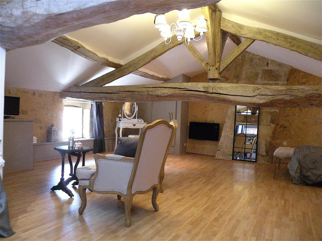 Moulin De Rioupassat Chambres D'Hotes De Charme Rauzan Esterno foto