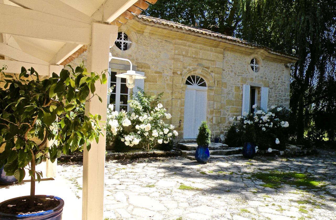 Moulin De Rioupassat Chambres D'Hotes De Charme Rauzan Esterno foto