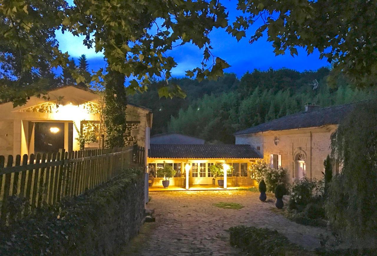 Moulin De Rioupassat Chambres D'Hotes De Charme Rauzan Esterno foto